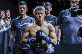 不鸣则已一鸣惊人！杨瀚森2分钟连得10分